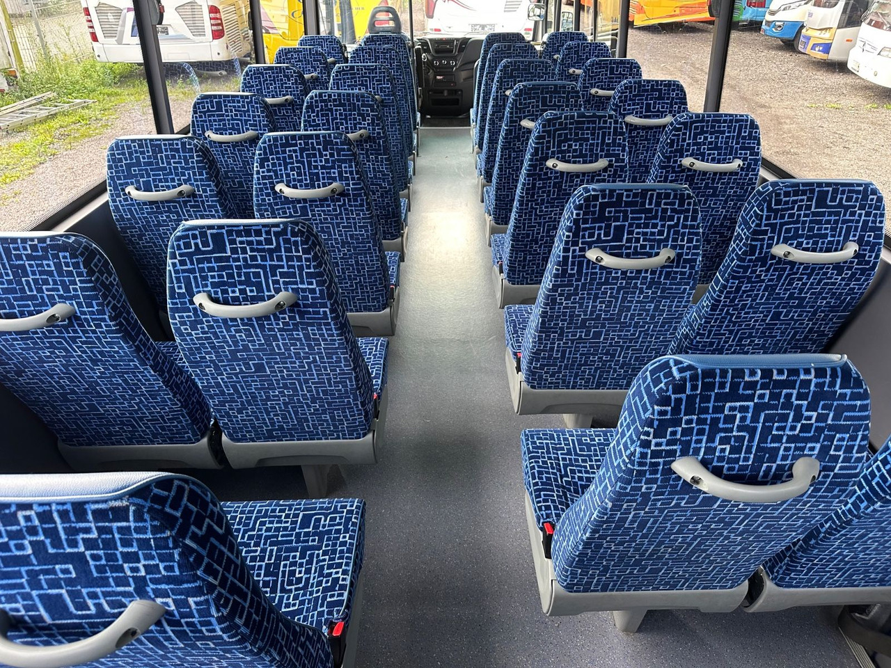 Minibus, Furgão de passageiros Iveco Rapido 70C18 (wenig Km*7.2t*33 Sitze) Rosero: foto 13