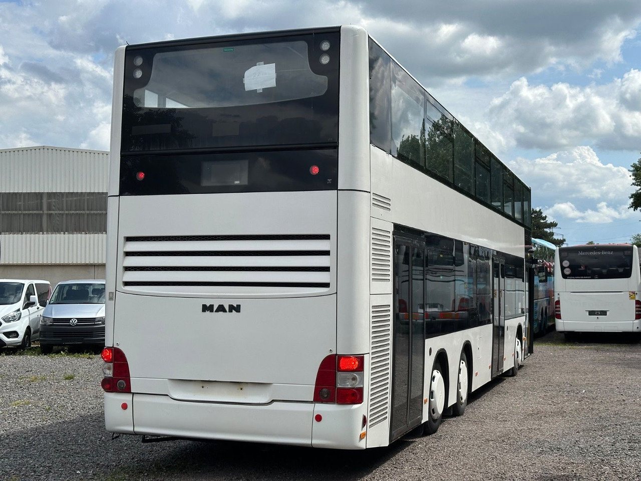 MAN A39 DD ND 323 EEV ( 84 Sitze*Klima*TOP) - Ônibus panorâmico: foto 2 MAN A39 DD ND 323 EEV ( 84 Sitze*Klima*TOP) - Ônibus panorâmico: foto 2