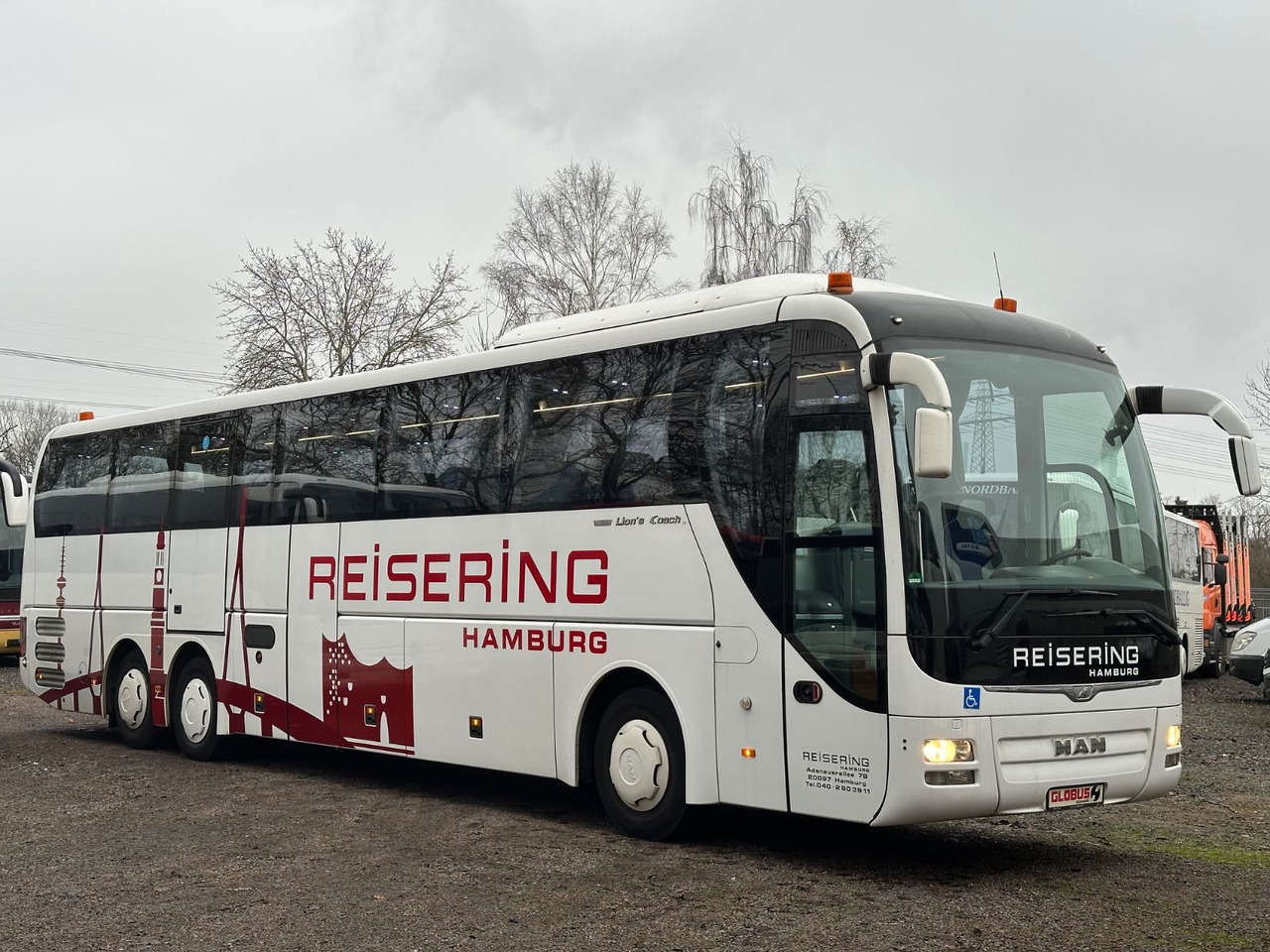 MAN R08 Lions Coach L (wenig Km*Behinderten gerecht) MAN R08 Lions Coach L (wenig Km*Behinderten gerecht) - Autocarro: foto 2 MAN R08 Lions Coach L (wenig Km*Behinderten gerecht) MAN R08 Lions Coach L (wenig Km*Behinderten gerecht) - Autocarro: foto 2