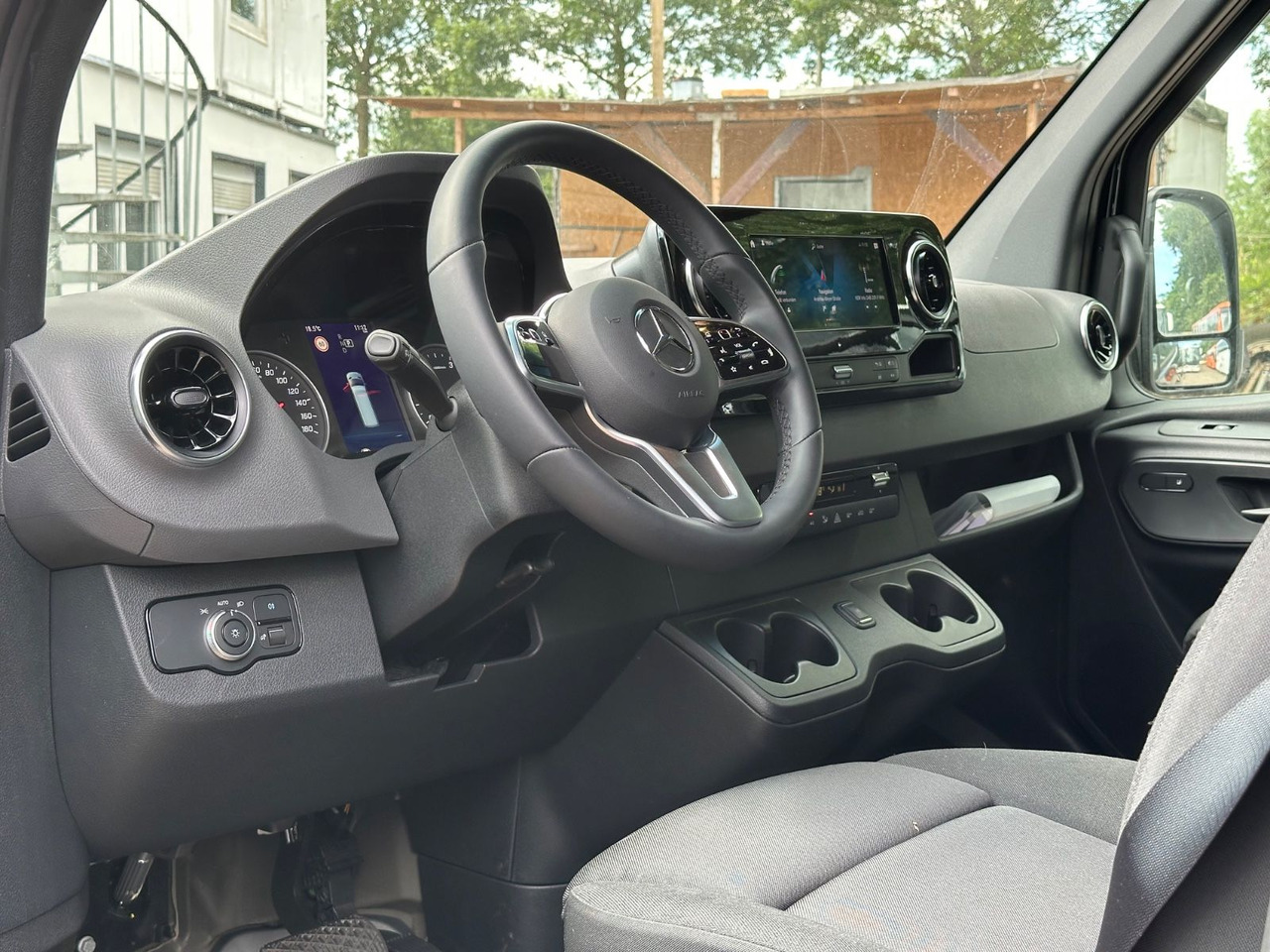 Mercedes-Benz Sprinter 519 CDi 4x4 H+L 360° Cam.*Navi*253.4 Km - Minibus, Furgão de passageiros: foto 4 Mercedes-Benz Sprinter 519 CDi 4x4 H+L 360° Cam.*Navi*253.4 Km - Minibus, Furgão de passageiros: foto 4