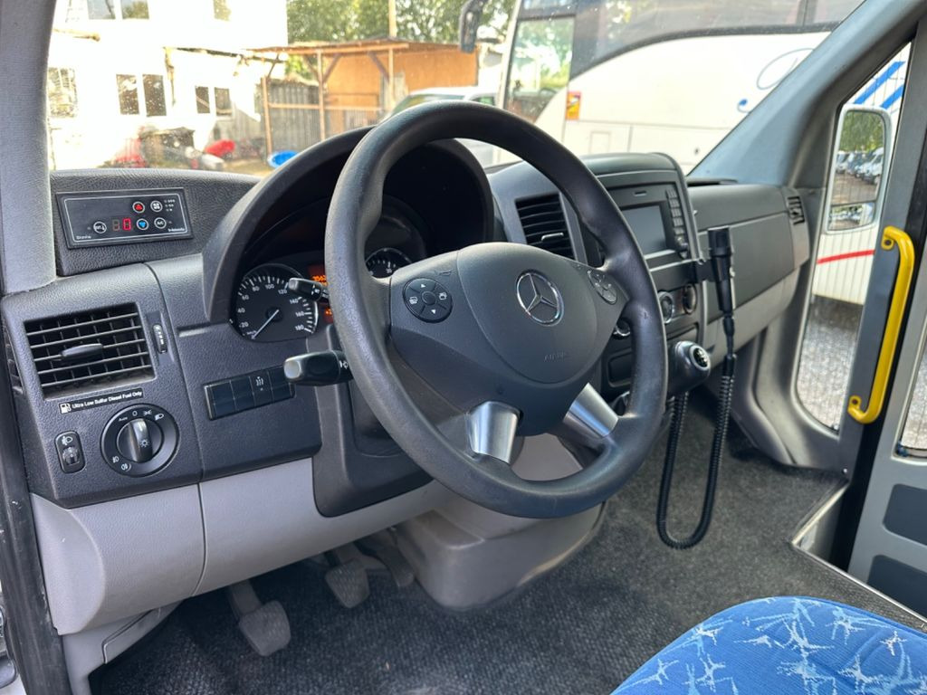 Mercedes-Benz Sprinter 519 CDi (DE*Klimaanlage*Reise*Schalt) - Minibus, Furgão de passageiros: foto 4 Mercedes-Benz Sprinter 519 CDi (DE*Klimaanlage*Reise*Schalt) - Minibus, Furgão de passageiros: foto 4