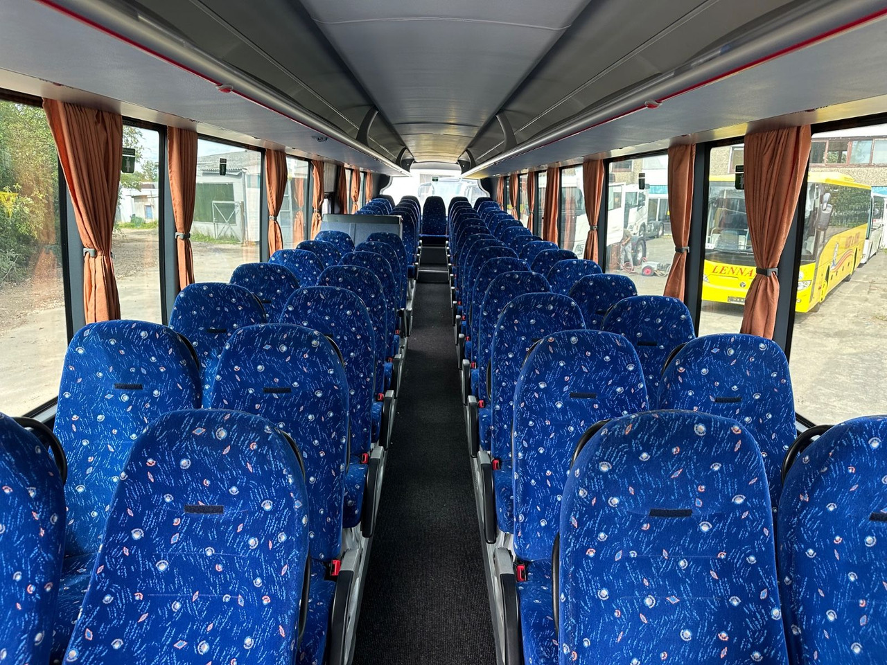 Autocarro Neoplan P25 Trendliner 3516ÜC Klimaanlage*WC*57 Sitze Neoplan P25 Trendliner 3516ÜC Klimaanlage*WC*57 Sitze: foto 15 Autocarro Neoplan P25 Trendliner 3516ÜC Klimaanlage*WC*57 Sitze Neoplan P25 Trendliner 3516ÜC Klimaanlage*WC*57 Sitze: foto 15