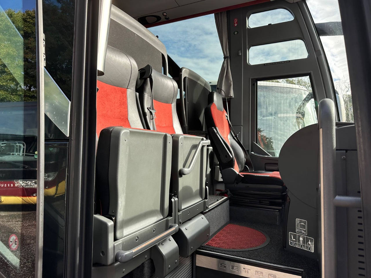 Setra S 416 HDH (V.I.P 2+1 Sitze*Panorama*TOP) - Autocarro: foto 3 Setra S 416 HDH (V.I.P 2+1 Sitze*Panorama*TOP) - Autocarro: foto 3