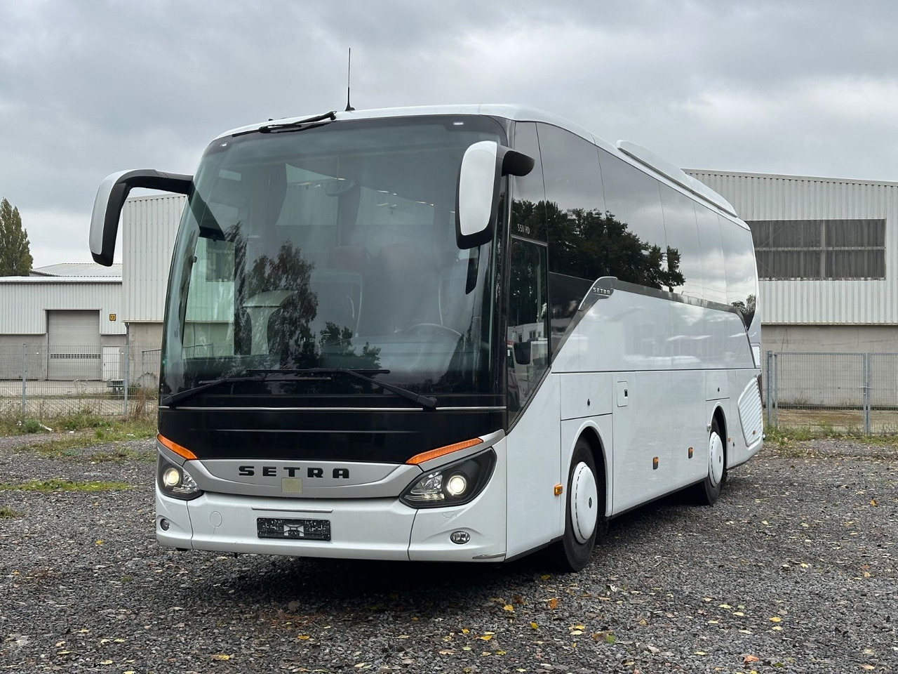 Setra S 511 HD (Küche*WC*DE-Bus*38 Sitze) - Autocarro: foto 1 Setra S 511 HD (Küche*WC*DE-Bus*38 Sitze) - Autocarro: foto 1